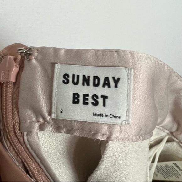 Aritzia Sunday Best Olive Pleated Mini Skirt Nude Pink Vegan Leather Size 2 - Picture 8 of 10